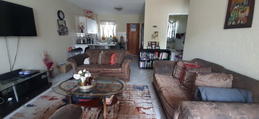 2 Bedroom Property for Sale in Glen Marais Gauteng