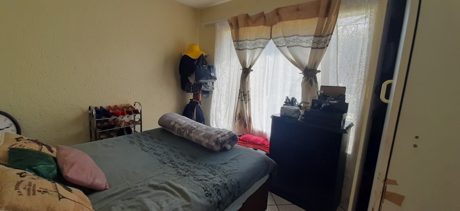2 Bedroom Property for Sale in Glen Marais Gauteng