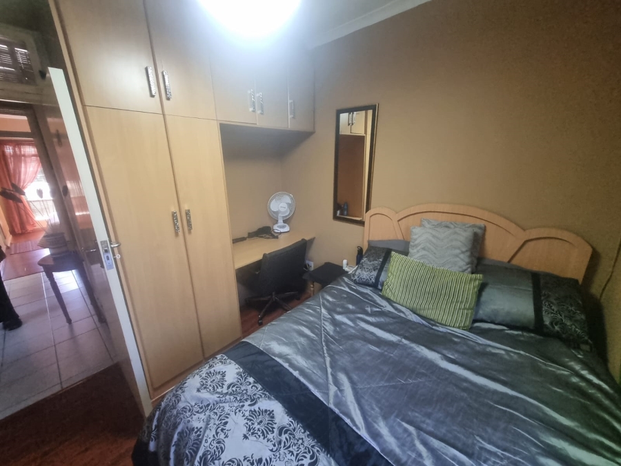 4 Bedroom Property for Sale in Carenvale Gauteng