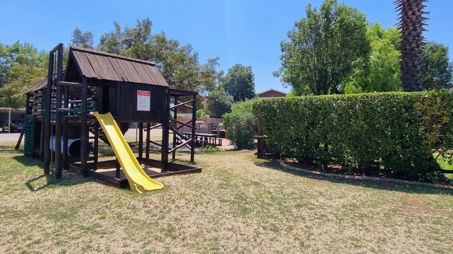 2 Bedroom Property for Sale in Beyers Park Gauteng