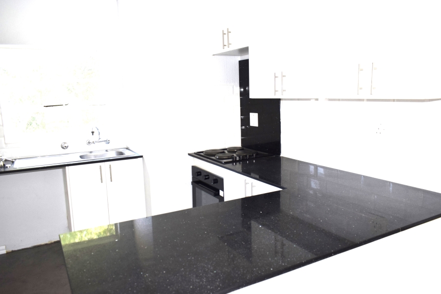 2 Bedroom Property for Sale in Beyers Park Gauteng