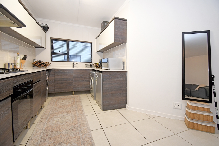 3 Bedroom Property for Sale in Greenstone Hill Gauteng