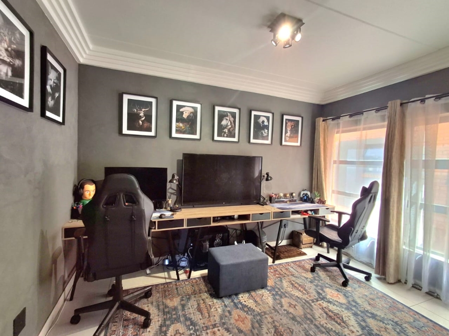 3 Bedroom Property for Sale in Eveleigh Gauteng