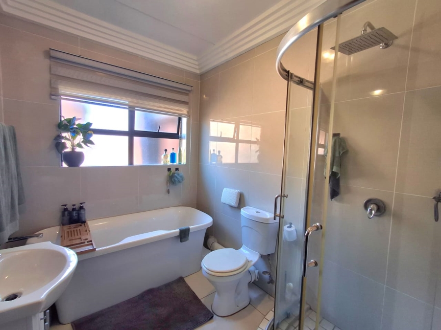 3 Bedroom Property for Sale in Eveleigh Gauteng