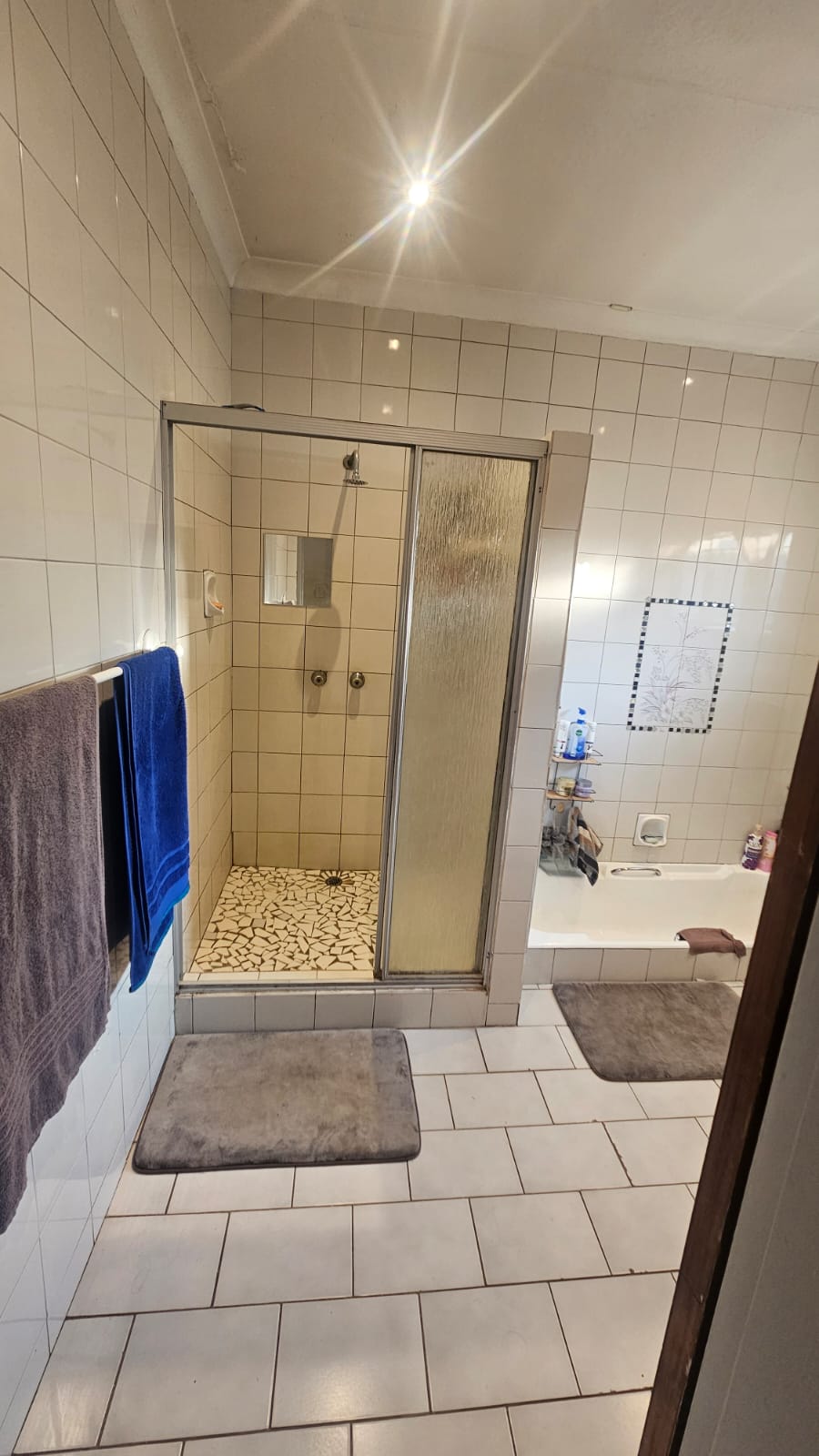 5 Bedroom Property for Sale in Mountain View Gauteng