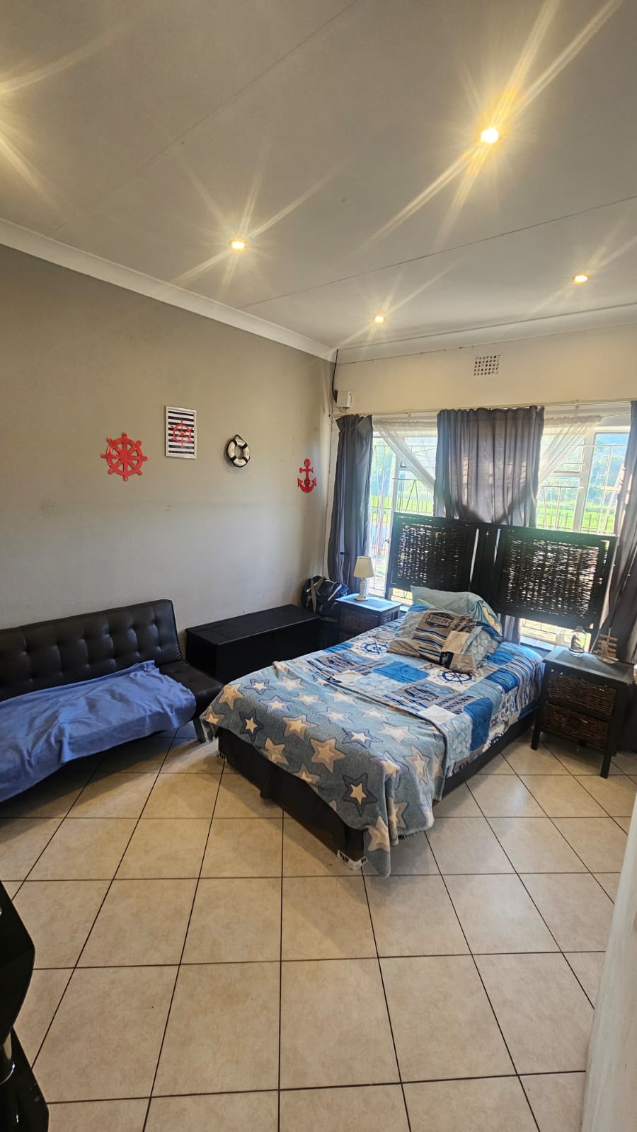 5 Bedroom Property for Sale in Mountain View Gauteng
