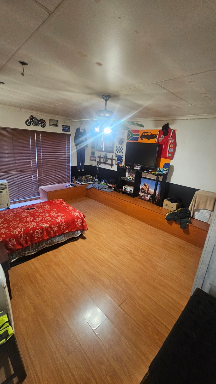 5 Bedroom Property for Sale in Mountain View Gauteng