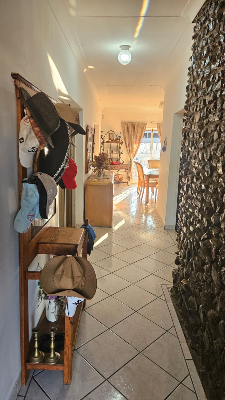 5 Bedroom Property for Sale in Mountain View Gauteng