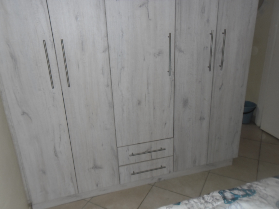 2 Bedroom Property for Sale in Witpoortjie Gauteng