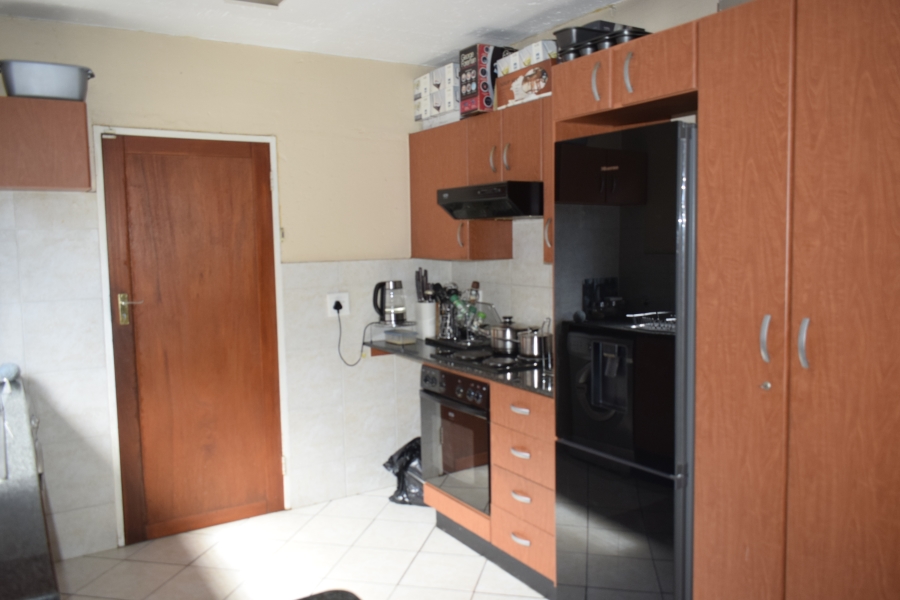 2 Bedroom Property for Sale in Groeneweide Gauteng