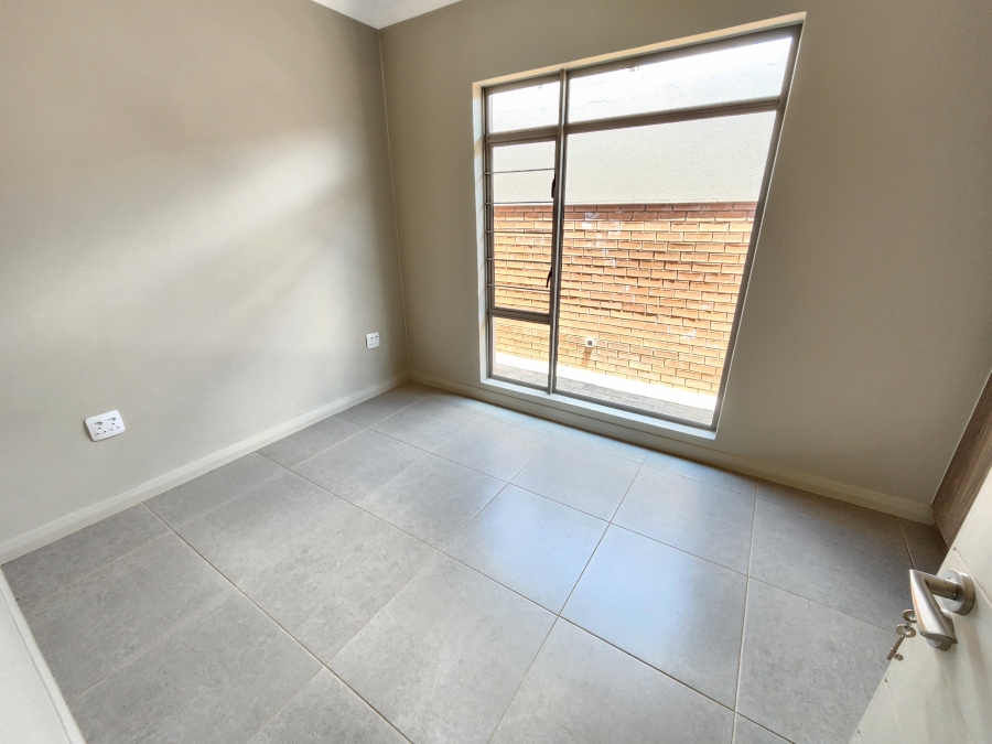 3 Bedroom Property for Sale in Waterkloof Marina Retirement Estate Gauteng