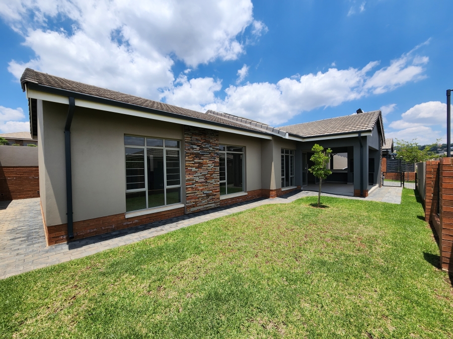 3 Bedroom Property for Sale in Waterkloof Marina Retirement Estate Gauteng