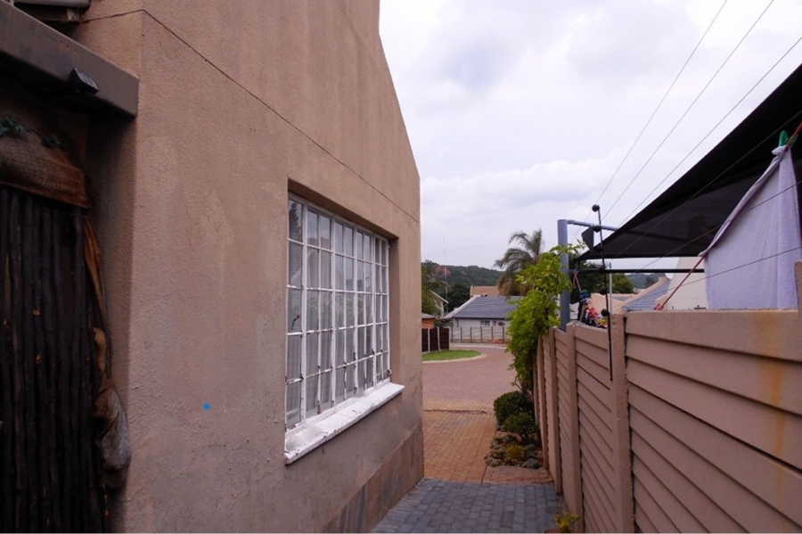 To Let 3 Bedroom Property for Rent in Mulbarton Gauteng