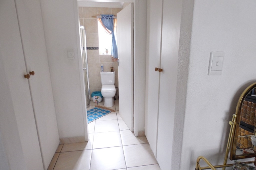 To Let 3 Bedroom Property for Rent in Mulbarton Gauteng