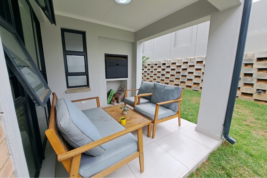 To Let 4 Bedroom Property for Rent in Broadacres Gauteng