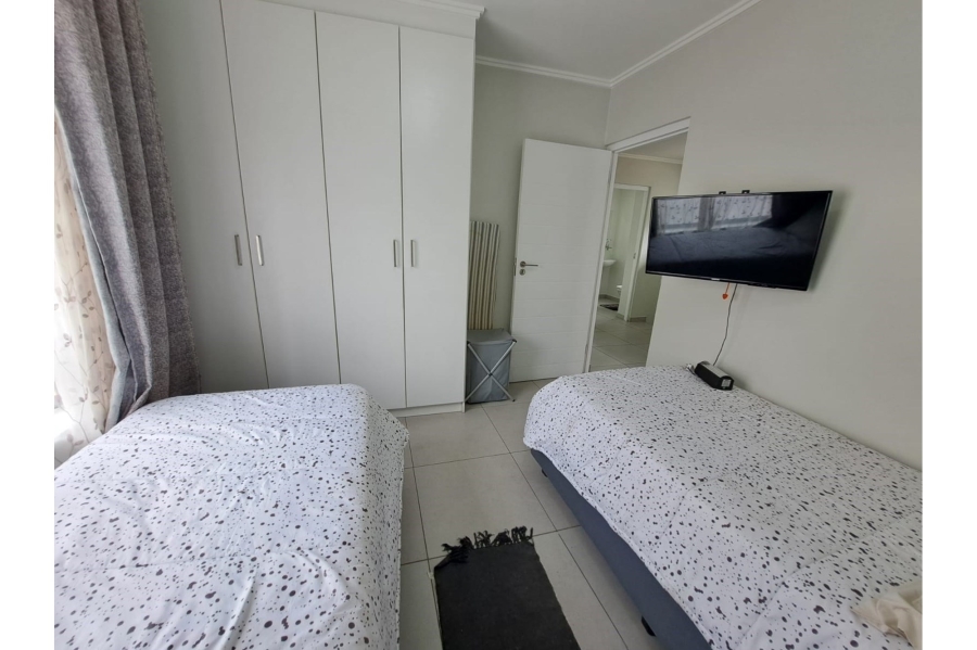 To Let 4 Bedroom Property for Rent in Broadacres Gauteng