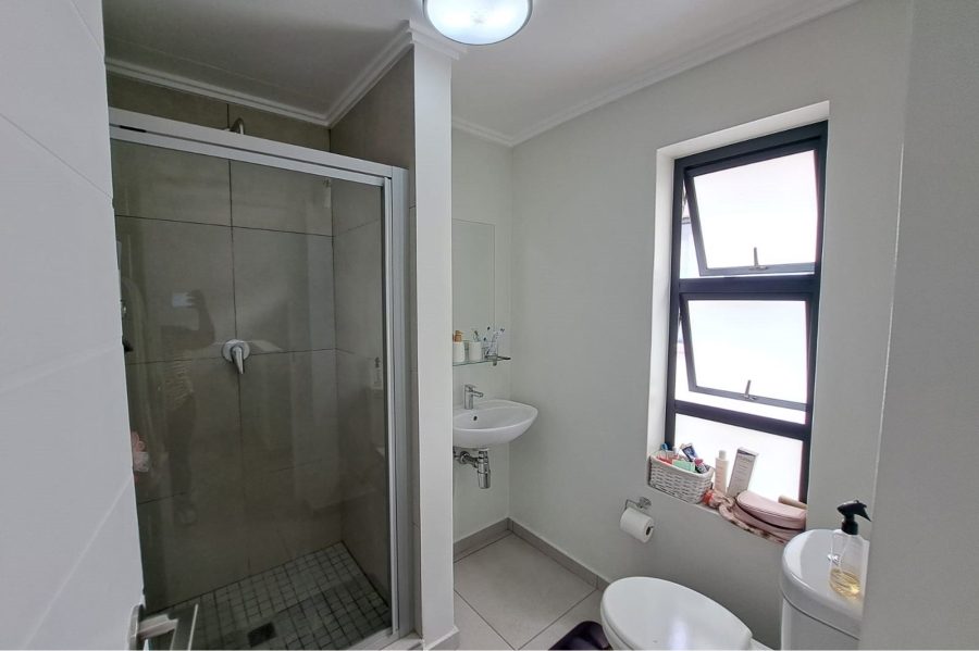 To Let 4 Bedroom Property for Rent in Broadacres Gauteng
