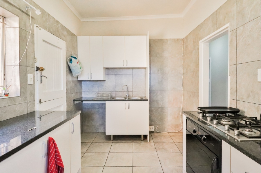 6 Bedroom Property for Sale in Wierda Park Gauteng