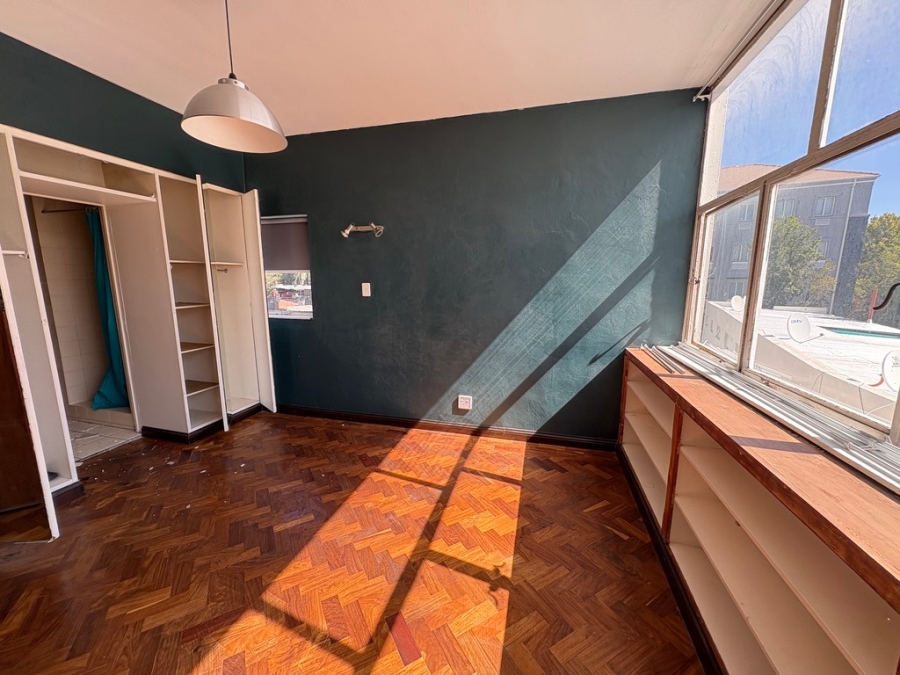 2 Bedroom Property for Sale in Illovo Gauteng