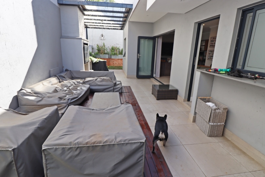 To Let 3 Bedroom Property for Rent in Bryanston Gauteng