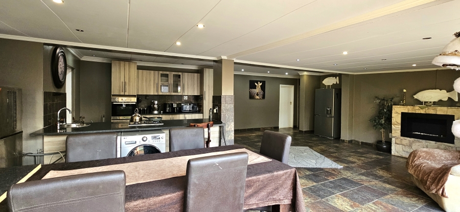 To Let 3 Bedroom Property for Rent in Doornpoort Gauteng