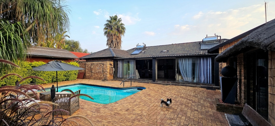 To Let 3 Bedroom Property for Rent in Doornpoort Gauteng