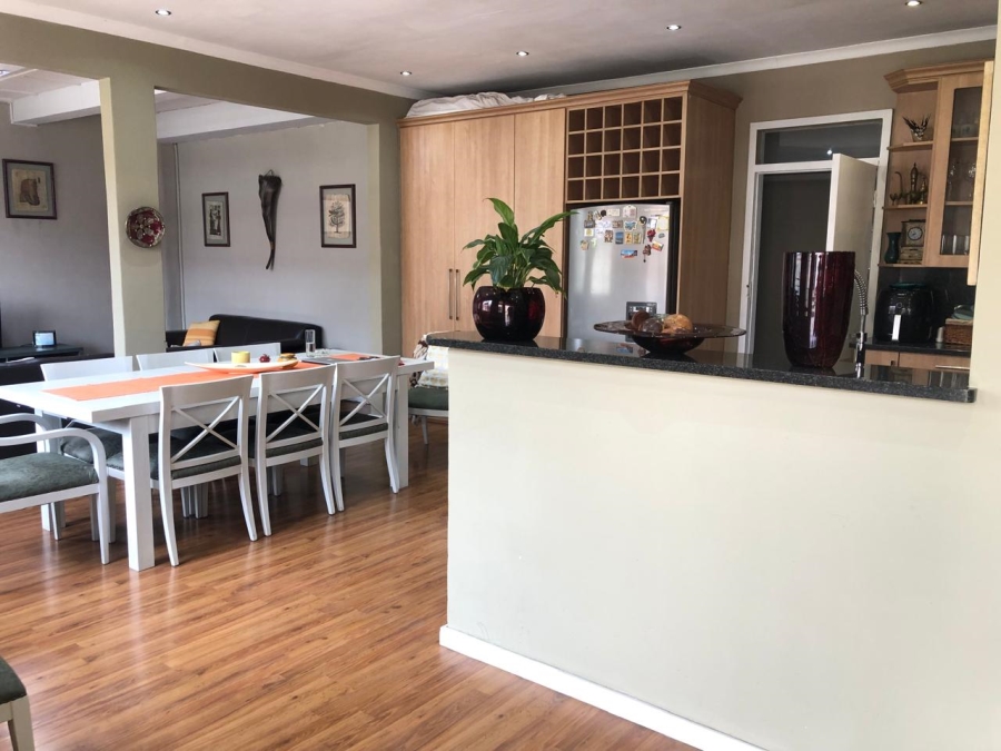 3 Bedroom Property for Sale in Edenvale Central Gauteng