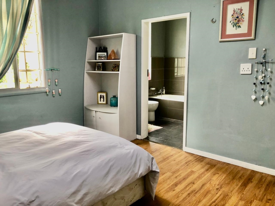 3 Bedroom Property for Sale in Edenvale Central Gauteng