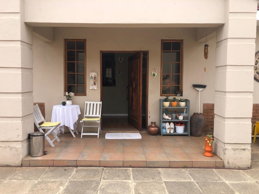 3 Bedroom Property for Sale in Edenvale Central Gauteng