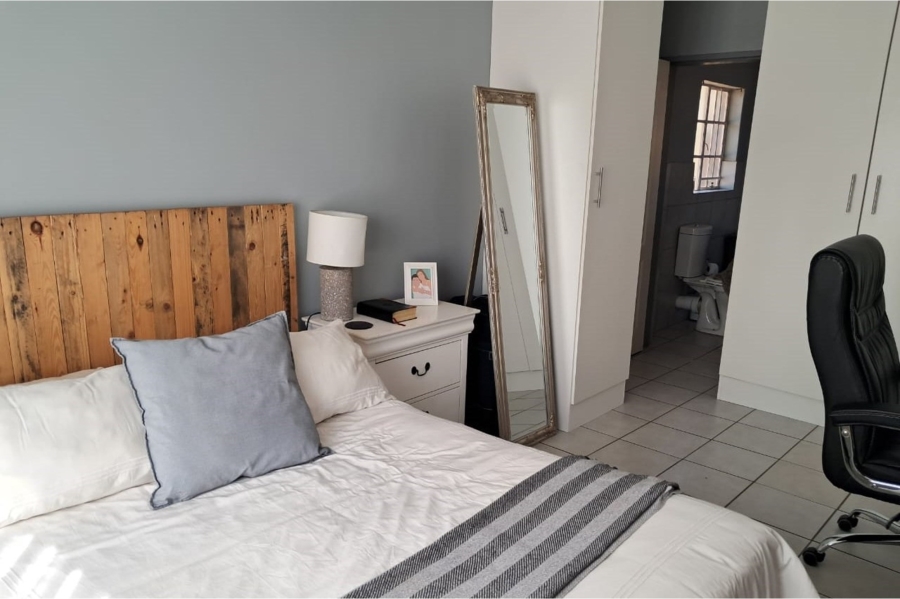 To Let 1 Bedroom Property for Rent in Sinoville Gauteng