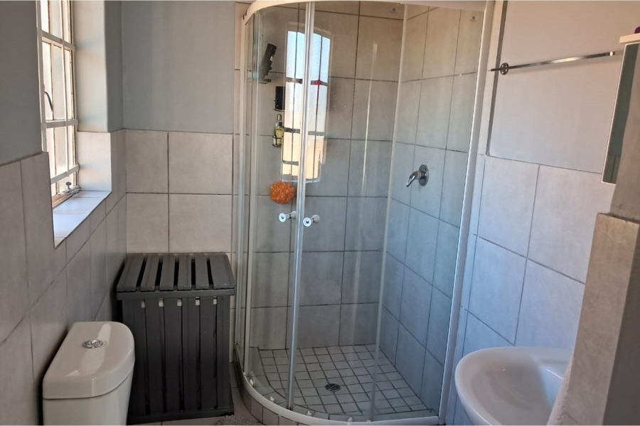 To Let 1 Bedroom Property for Rent in Sinoville Gauteng