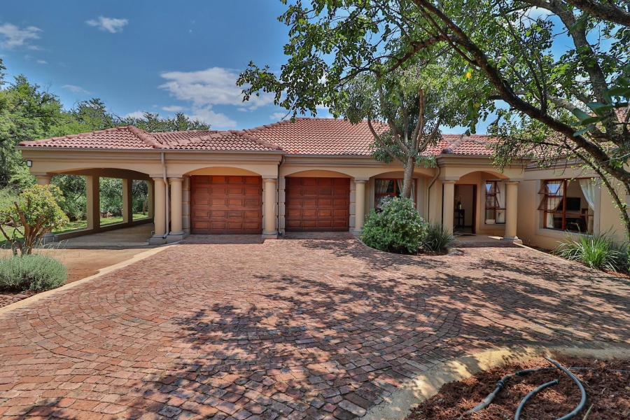 4 Bedroom Property for Sale in Leeuwfontein Gauteng