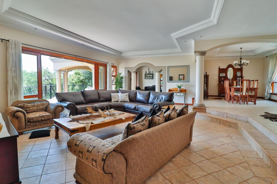 4 Bedroom Property for Sale in Leeuwfontein Gauteng
