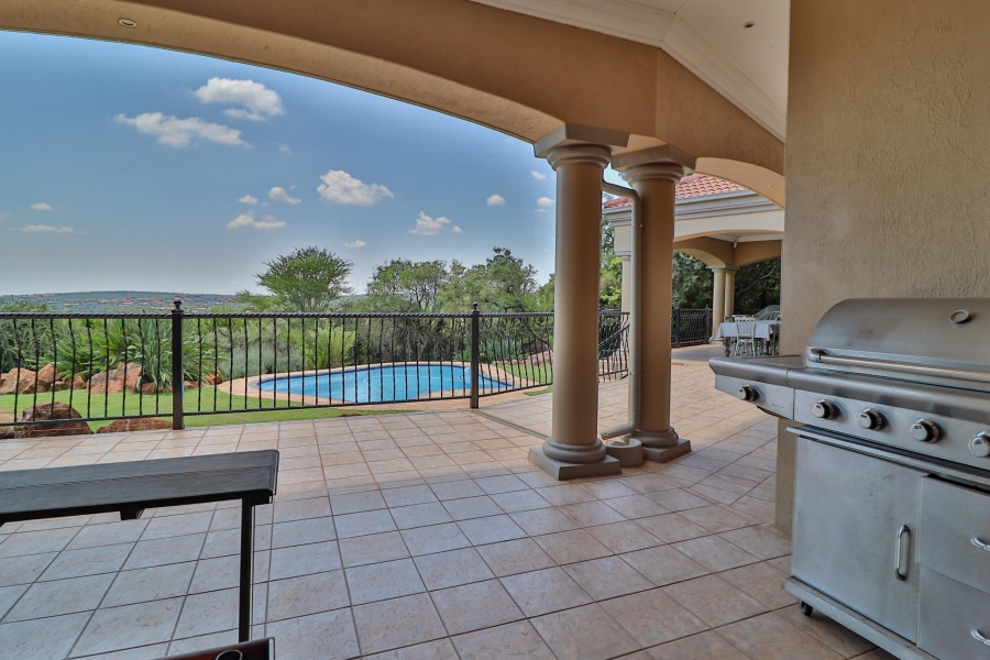 4 Bedroom Property for Sale in Leeuwfontein Gauteng