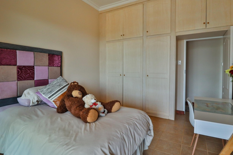 4 Bedroom Property for Sale in Leeuwfontein Gauteng
