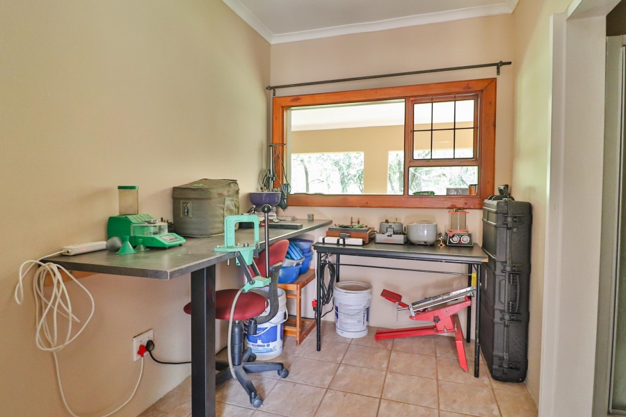4 Bedroom Property for Sale in Leeuwfontein Gauteng