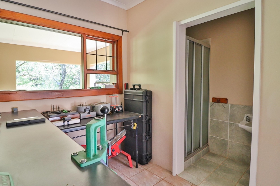 4 Bedroom Property for Sale in Leeuwfontein Gauteng