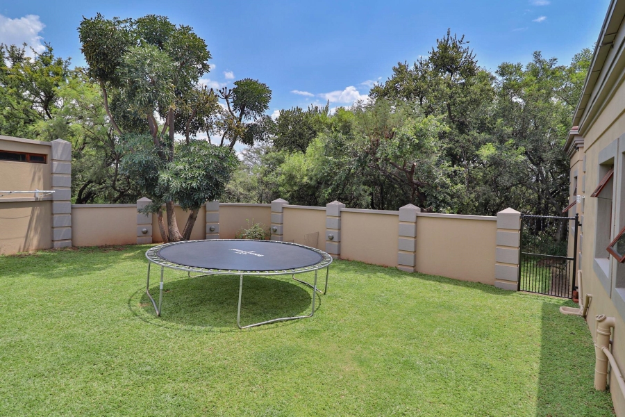 4 Bedroom Property for Sale in Leeuwfontein Gauteng