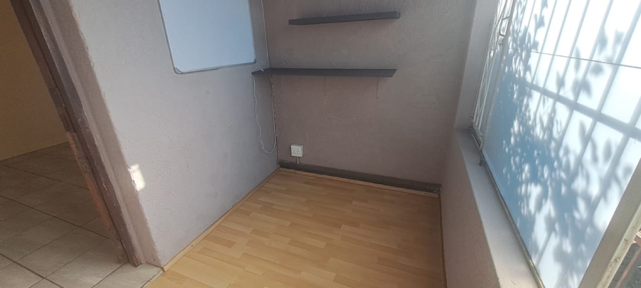 To Let 4 Bedroom Property for Rent in Randgate Gauteng