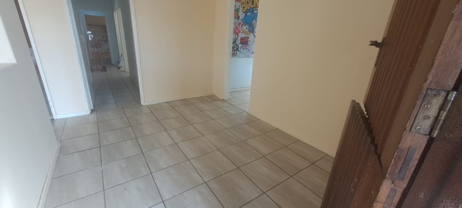 To Let 4 Bedroom Property for Rent in Randgate Gauteng