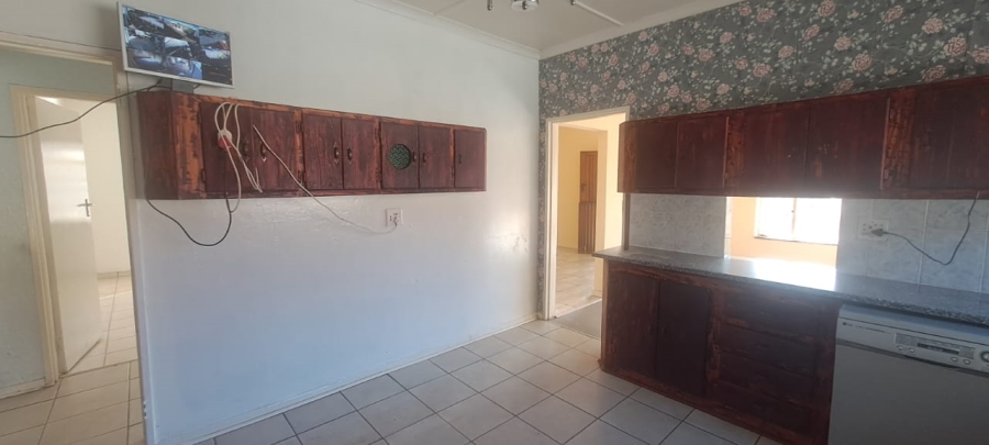 To Let 4 Bedroom Property for Rent in Randgate Gauteng