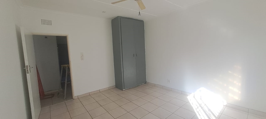 To Let 4 Bedroom Property for Rent in Randgate Gauteng