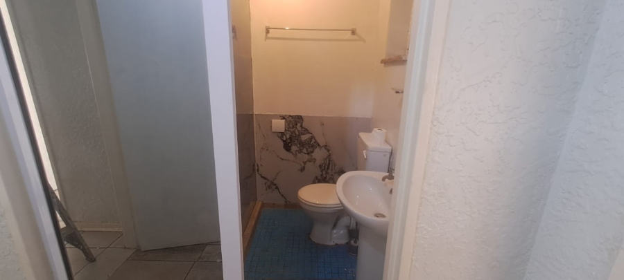 To Let 4 Bedroom Property for Rent in Randgate Gauteng
