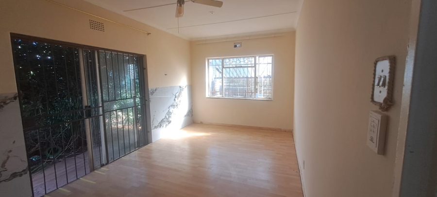 To Let 4 Bedroom Property for Rent in Randgate Gauteng