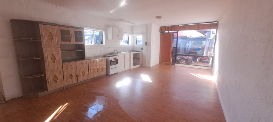 To Let 4 Bedroom Property for Rent in Randgate Gauteng