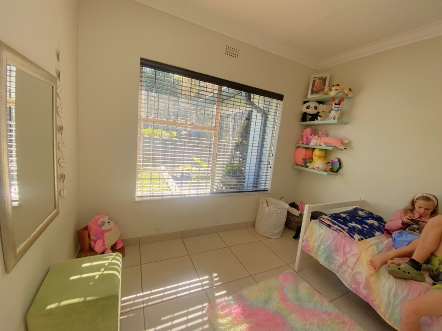 4 Bedroom Property for Sale in Roodekrans Gauteng