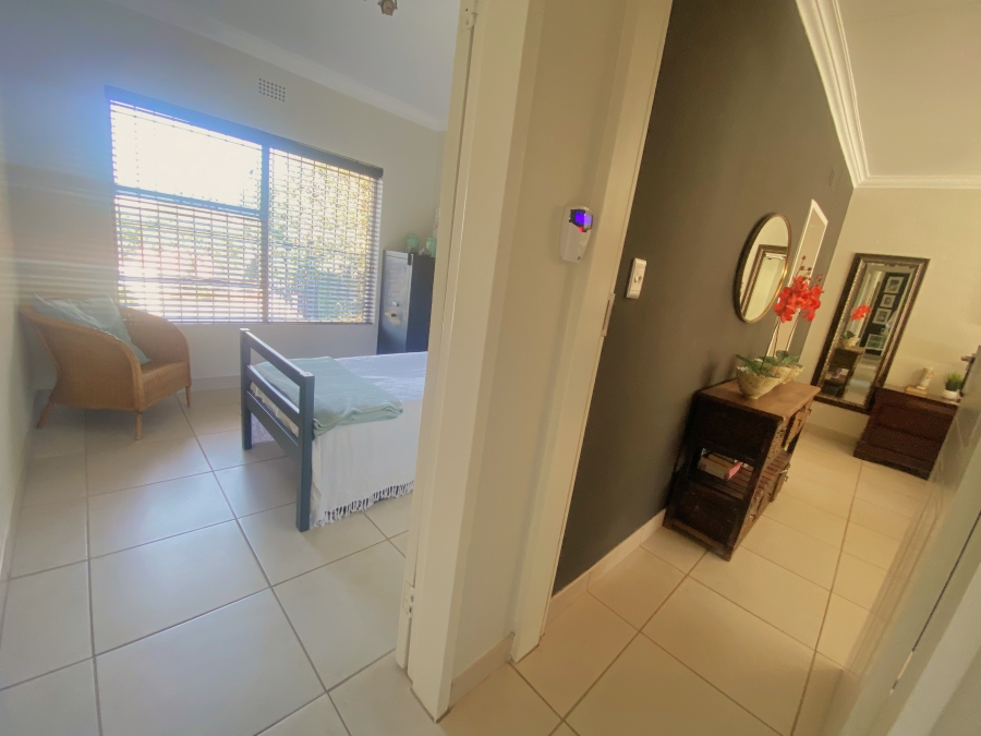 4 Bedroom Property for Sale in Roodekrans Gauteng