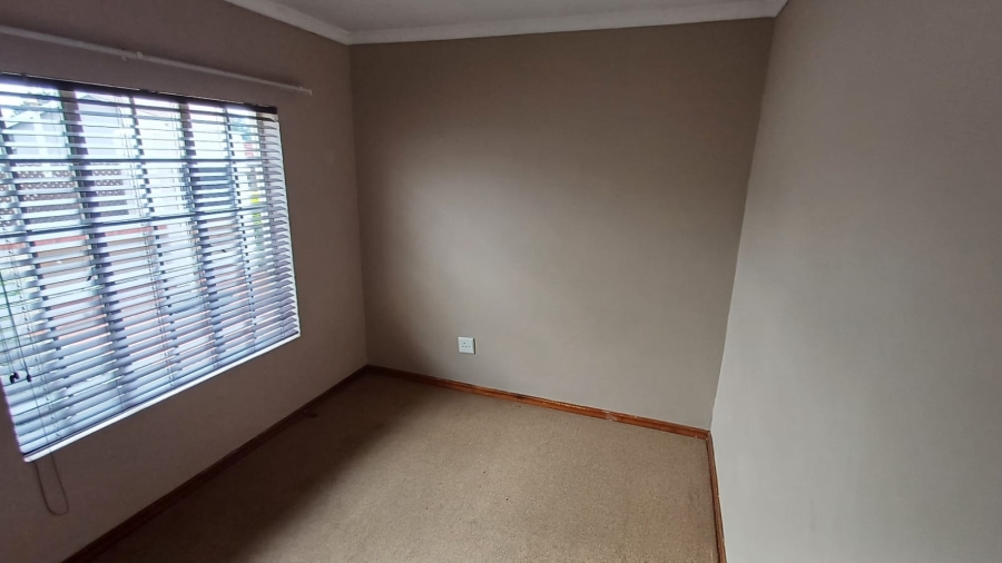 To Let 3 Bedroom Property for Rent in Lyttelton Manor Gauteng