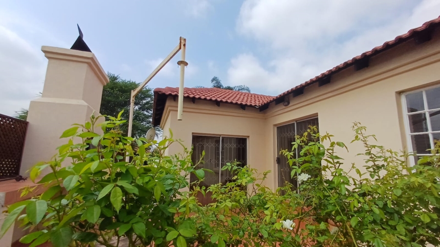 To Let 3 Bedroom Property for Rent in Lyttelton Manor Gauteng