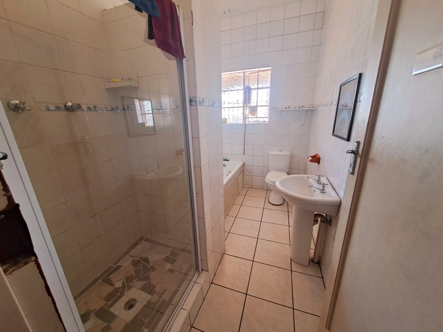 3 Bedroom Property for Sale in Rosettenville Gauteng